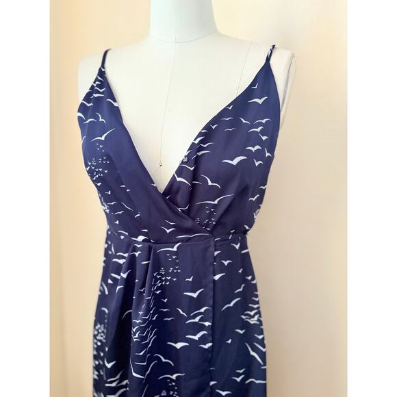 BCBGeneration Navy Bird Print Women's Dress Size 0 Wrap Midi Sundress - Picture 3 of 6